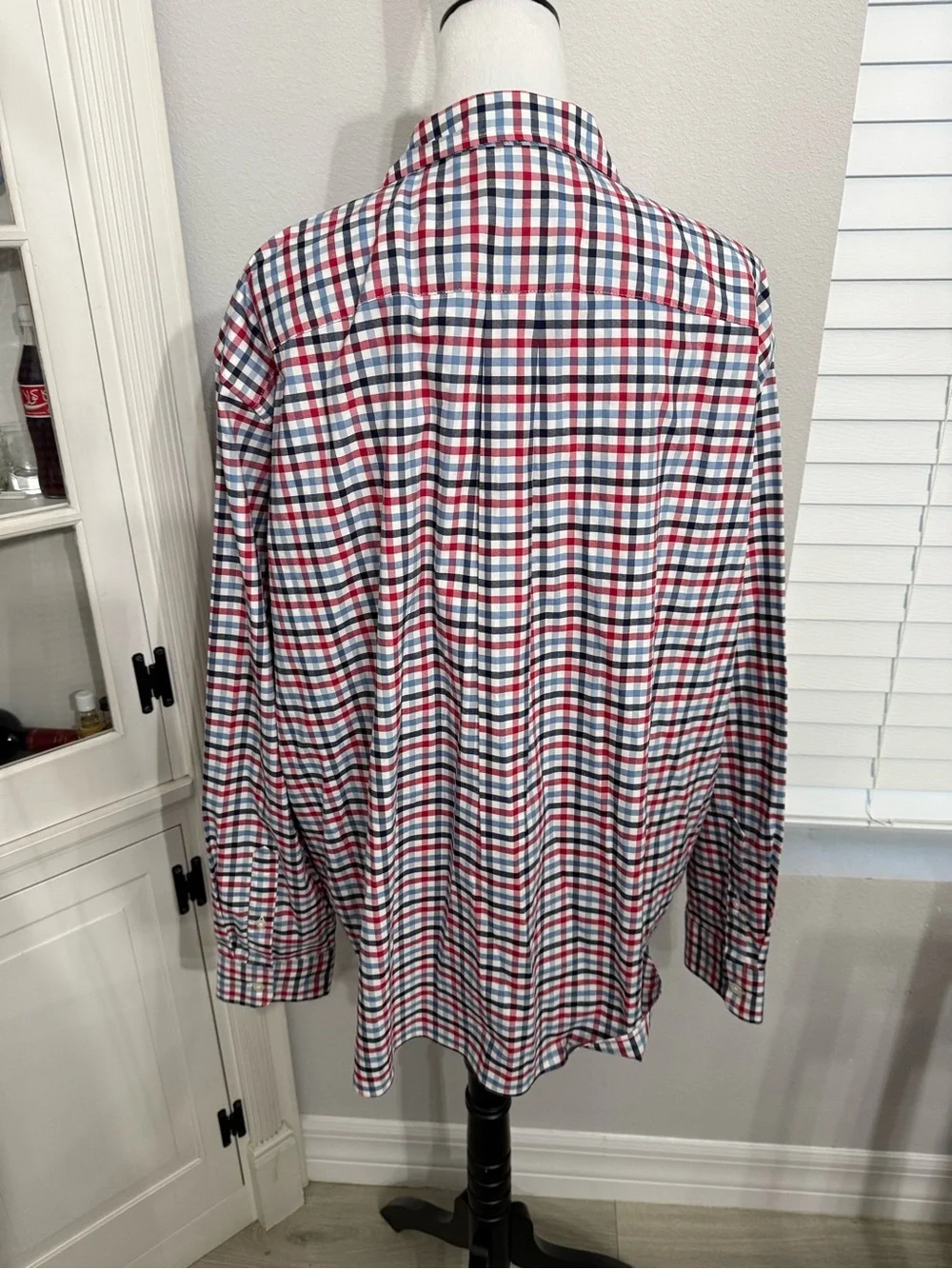 Vineyard Vines - Performance on the go- red, white & blue Plaid Button-Up Shirt